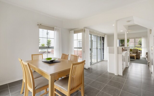 Whitecliffs Beach Resort
