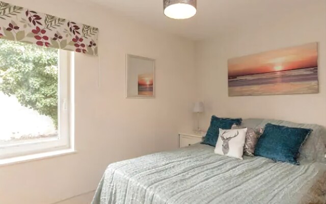 2 Bed Apartment Heart Of Edinburgh
