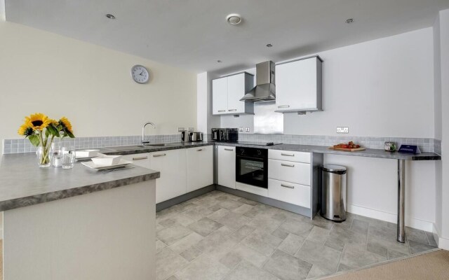 Bright 2BR Apartment in the Centre of Liverpool