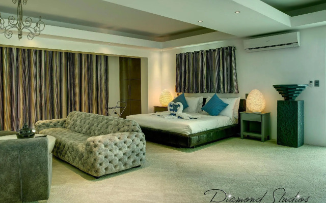 Lingganay Boracay Hotel Resort