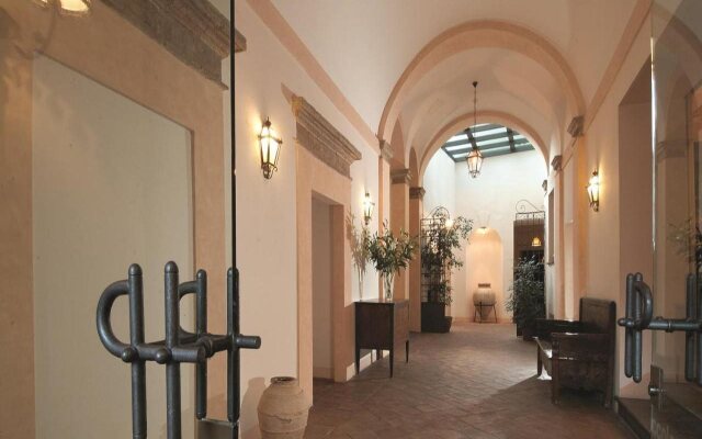 Palazzo Piccolomini