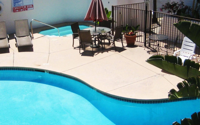 Hotel Iris - San Diego