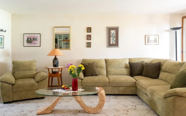 Spacious Holiday Home in Verteneglio