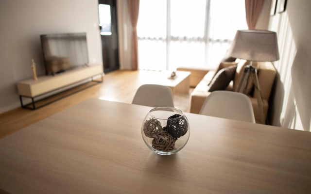 LINA - PG, Riverside Apartment