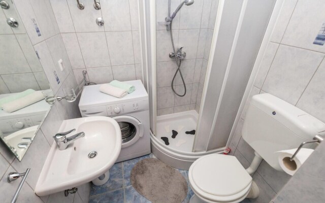 Stunning Apartment in Lovran With 1 Bedrooms and Wifi