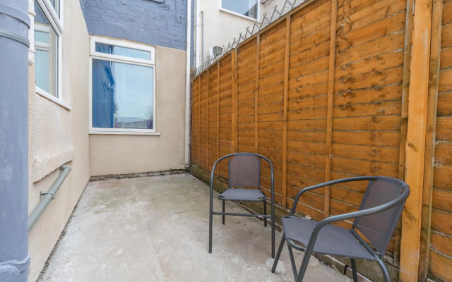 Adom Home Away From Home By Jesouth