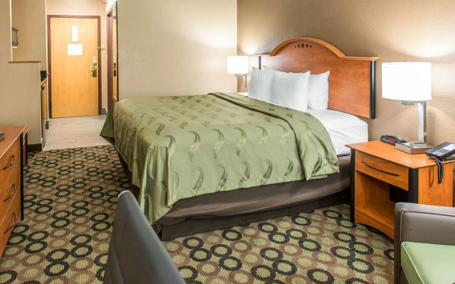 Quality Inn & Suites Columbus West - Hilliard