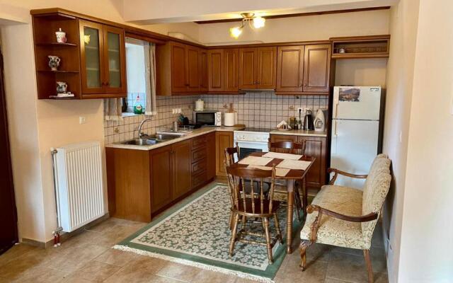 Comfortable Apartment in Village Saint Minas
