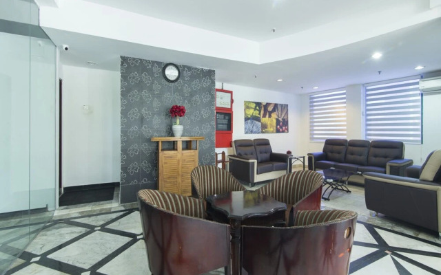 OYO 1045 Azimuth Hotel