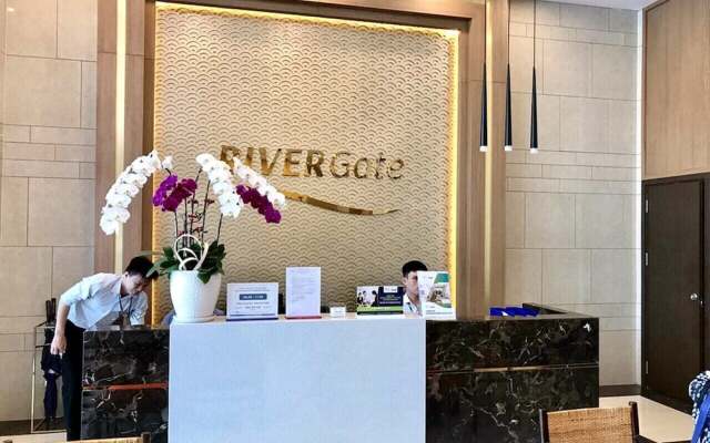 Henry Studio Luxury 2BR SWPool 17th