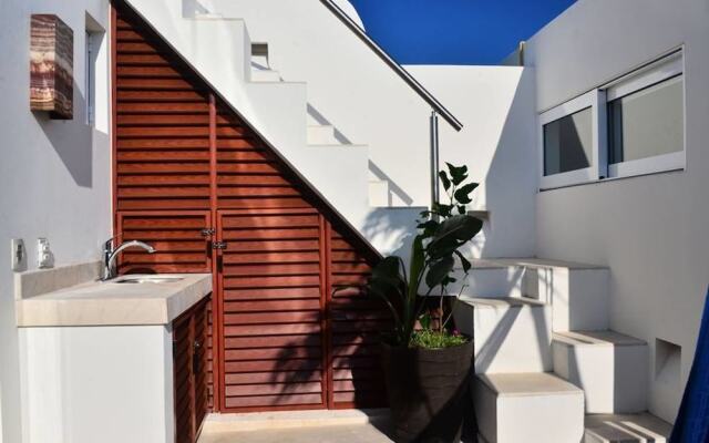 Condo Las Olas 306 by Playa Paradise