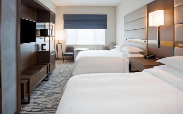 Sheraton St. Paul Woodbury Hotel