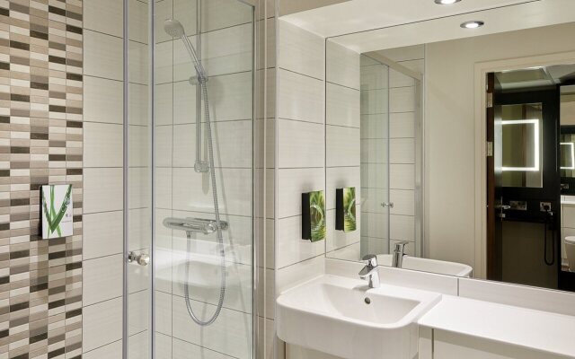 Premier Inn Plymouth City Lockyers Quay