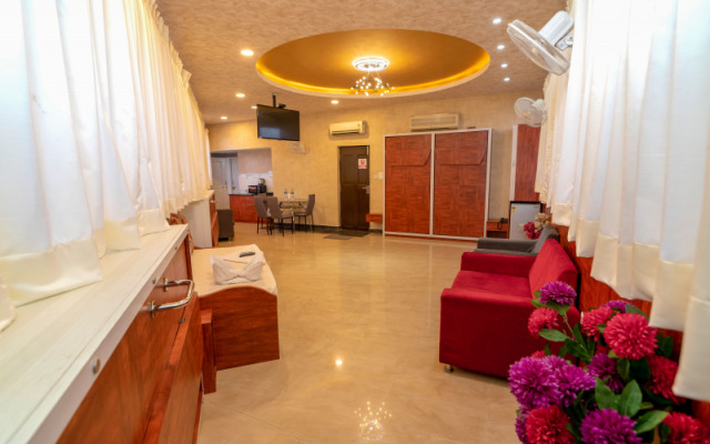 Seasons Suites