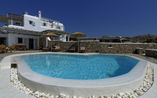 Luxurious Villa in Mykonos with Swimming Pool