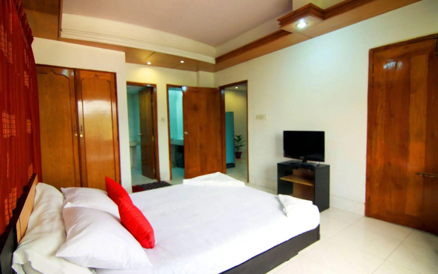 Hotel Tropical Daisy