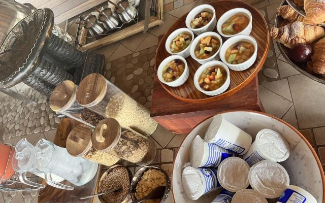 MILIMA Big 5 Safari Lodge