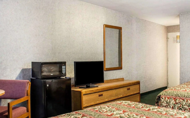 Rodeway Inn Moosic - Scranton
