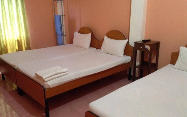 Sunshine Hotel & Hall