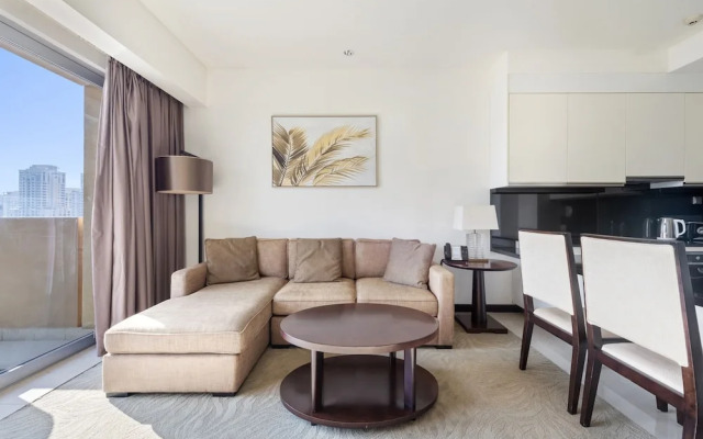 Elegant 1 Bedroom Overlooking Dubai Marina Canal