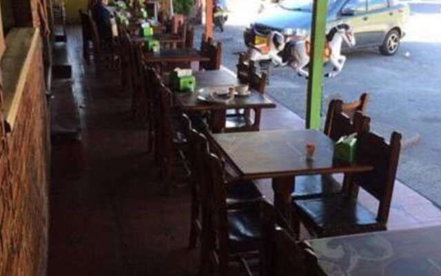 Hotel y Restaurante Los Cambulos