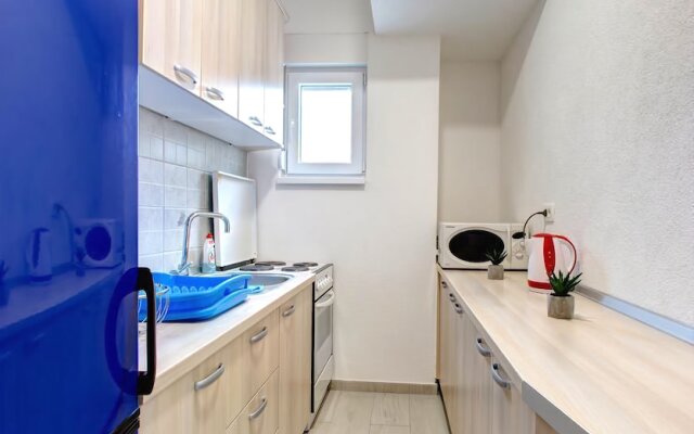 Inner City Apartment