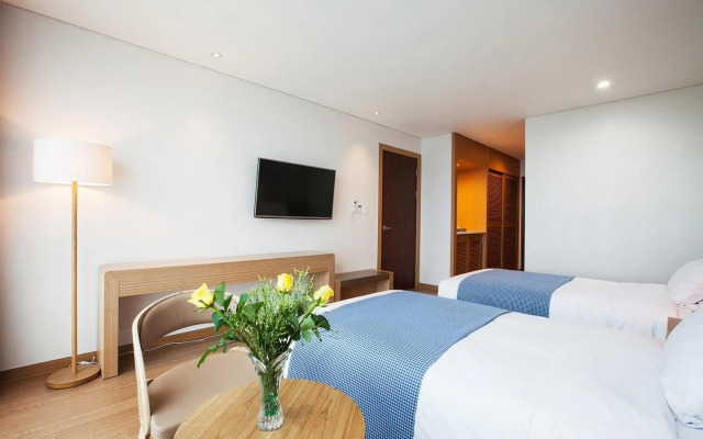 You Us Hotel