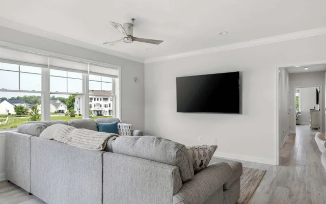 Grande at Canal Pointe A Coastal Getaway