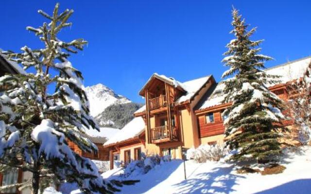 Le Barlet 2 3 Pers Hameau Des Chazals Nevache Hautes Alpes