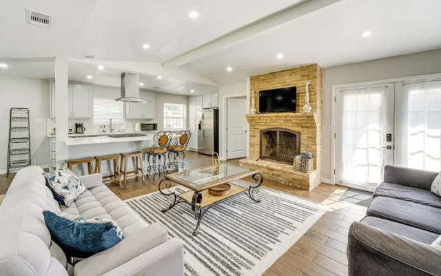 Texas Home w/ Yard: 2 Mi to Prairie Creek Park