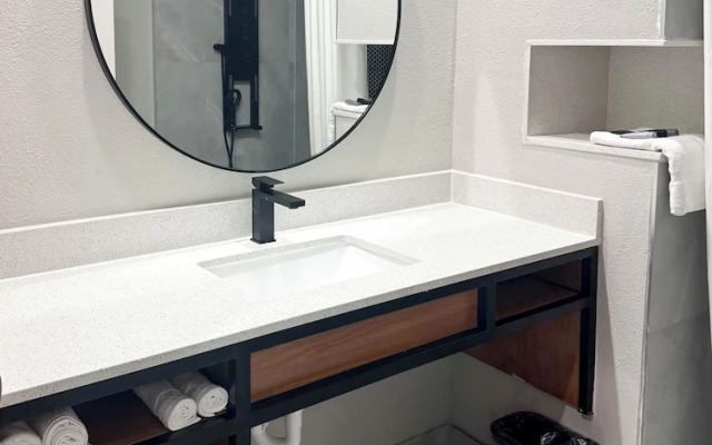 Crystal Inn - NorthWest - 290