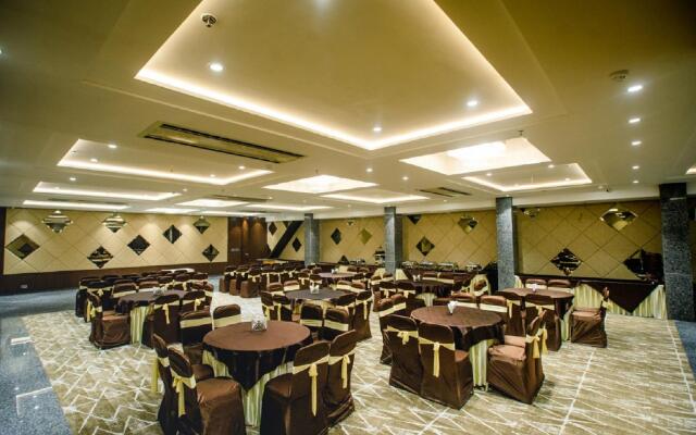 Hotel Ten Square