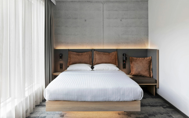 Moxy Bergen - Image 4