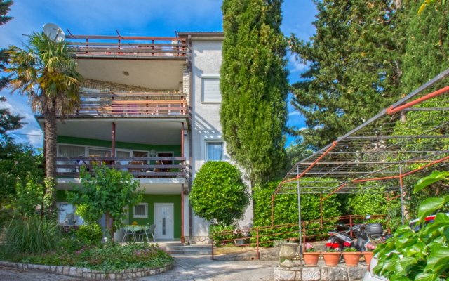 Apartment Sabina - 100m from sea: A4 Crikvenica, Riviera Crikvenica