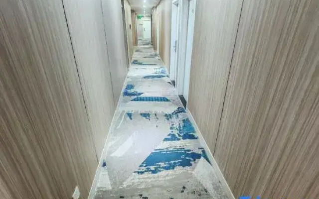 100 Inn Liangpin Hotel (Shanghai Pusan Road Subway Station)