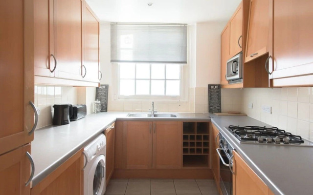 The Harrods Mews Modern 4Bdr Mews Home With Terrace