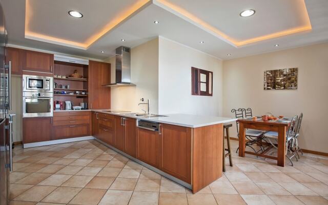 Casa das Neves by Our Madeira