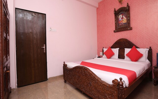 OYO 10453 Hotel Paradise
