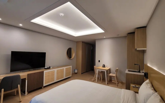 World Tourist Hotel