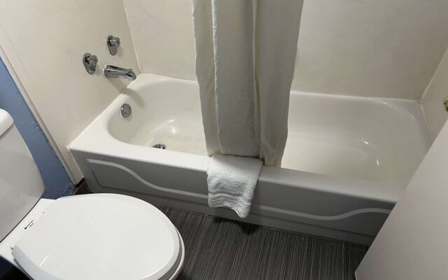 Downtown Inn & Studio Suites