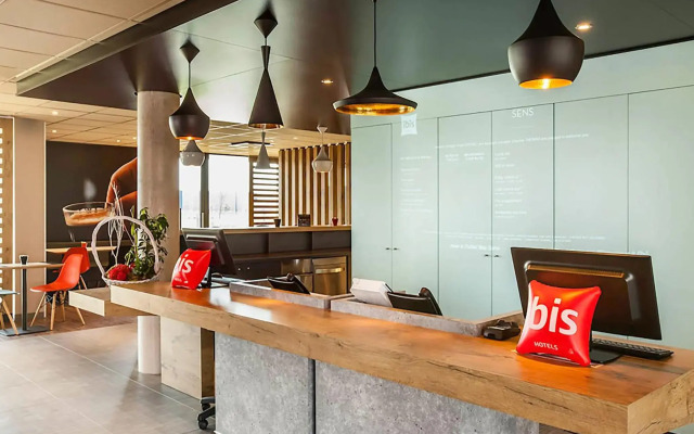 ibis Sens Hotel