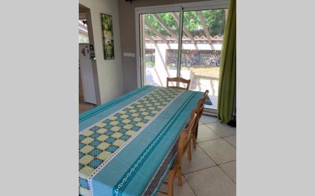 Maison spacieuse et calme près de la cité