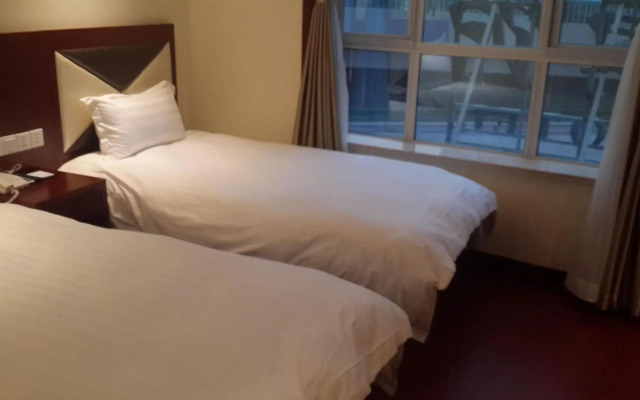 Yanrui Hotel