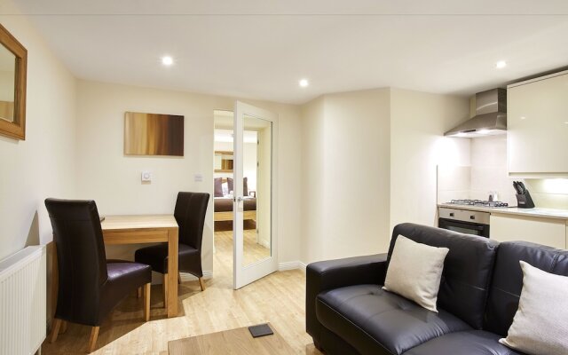 Pembroke House By Esa