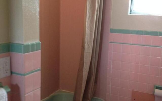 Motel Town House