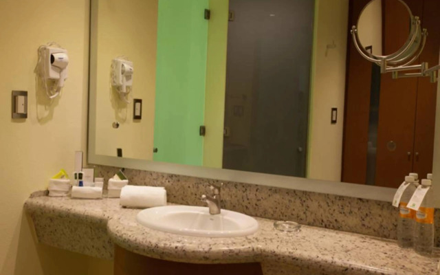 Holiday Inn Puebla Finsa by IHG