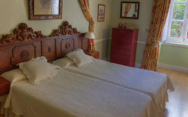 Hotel Rural Las Longueras