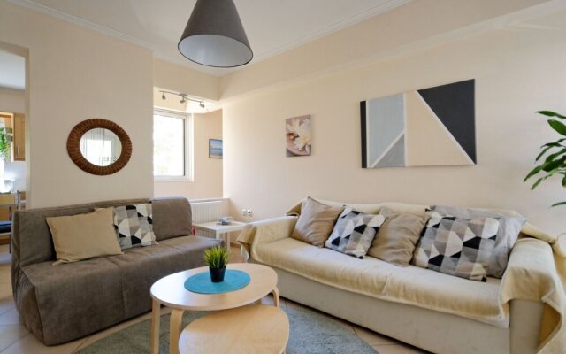 Brand New Family Apartment In Athensdafni,100M From Metro Station, Sleeps 4