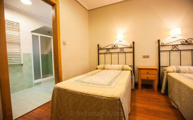 Casa Rural de Pobes Lagun Etxea