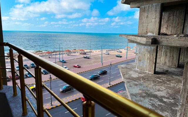 Spacious 3Bed Apt Beach Front View Of Alexandria